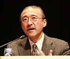 青山 博昭　先生の写真